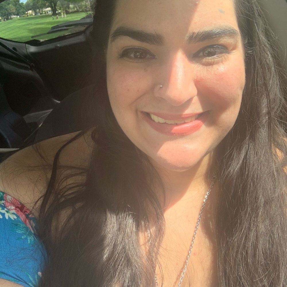 Meet your Posher, Beatriz